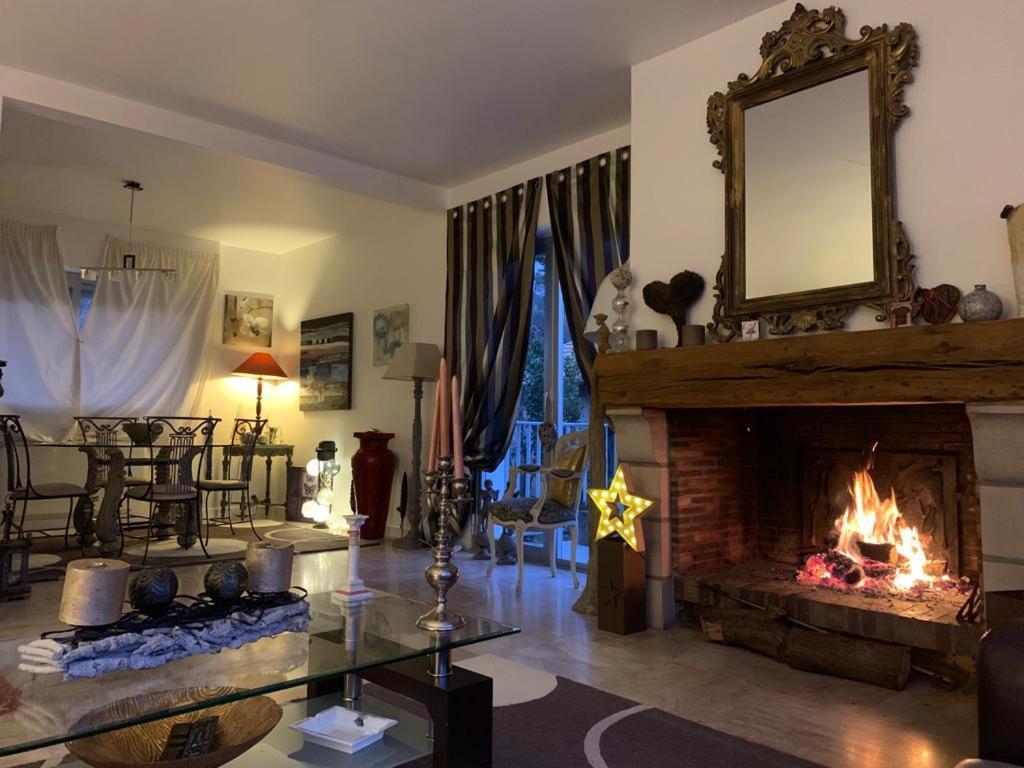 Superbe Appartement Spacieux Et Lumineux Au Calme - Grandes Terrasses Belle Vue Montigny-lès-Cormeilles エクステリア 写真